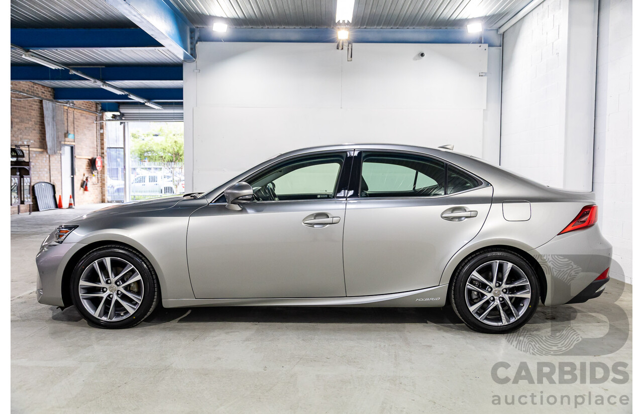 05/2019 Lexus IS300h Luxury Hybrid AVE30R (RWD) 4d Sedan Titanium Silver Metallic 2.5L - Hybrid
