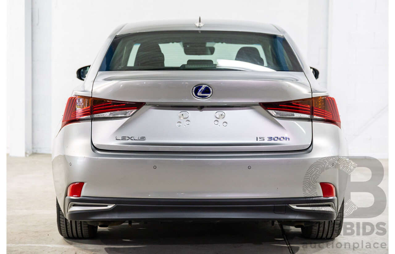 05/2019 Lexus IS300h Luxury Hybrid AVE30R (RWD) 4d Sedan Titanium Silver Metallic 2.5L - Hybrid