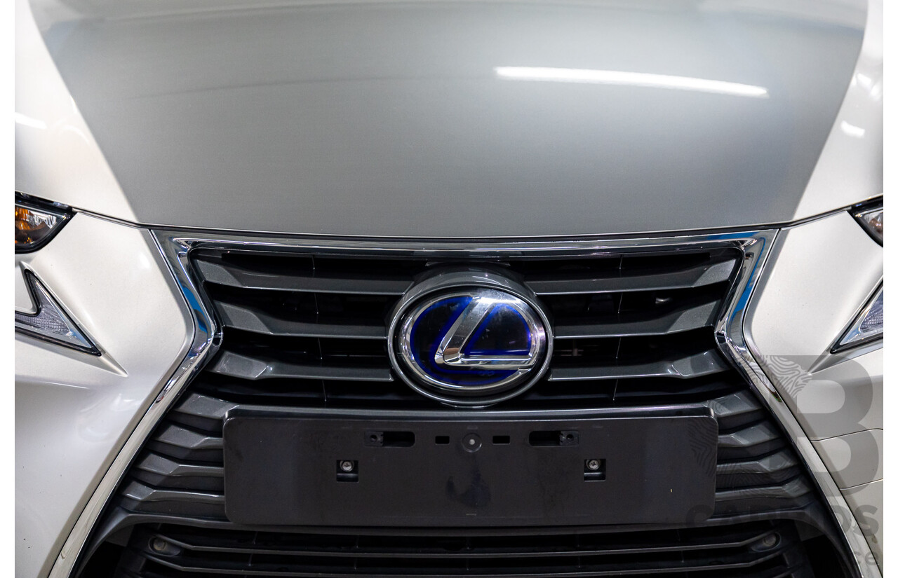 05/2019 Lexus IS300h Luxury Hybrid AVE30R (RWD) 4d Sedan Titanium Silver Metallic 2.5L - Hybrid