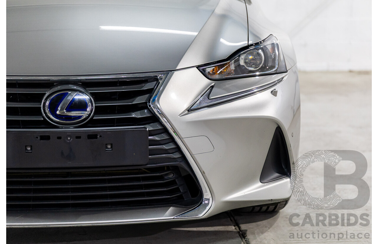 05/2019 Lexus IS300h Luxury Hybrid AVE30R (RWD) 4d Sedan Titanium Silver Metallic 2.5L - Hybrid