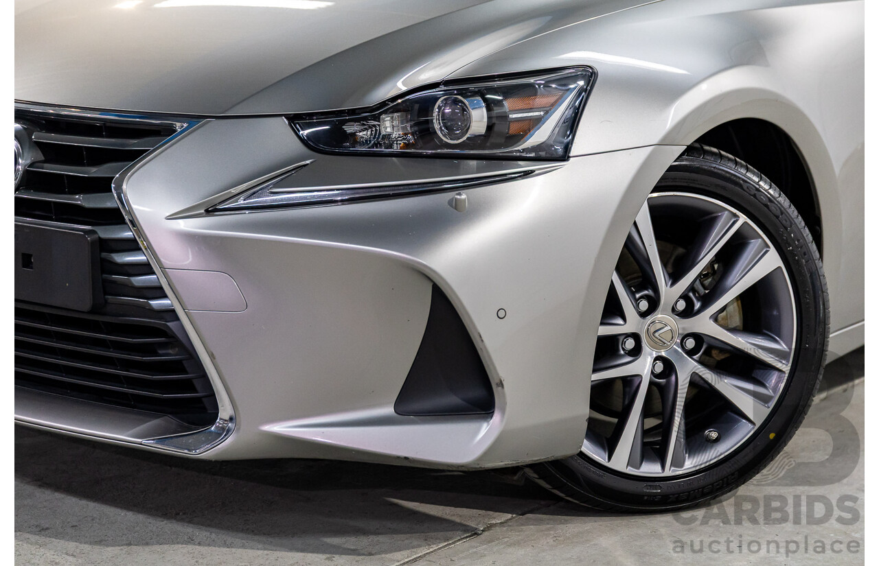 05/2019 Lexus IS300h Luxury Hybrid AVE30R (RWD) 4d Sedan Titanium Silver Metallic 2.5L - Hybrid