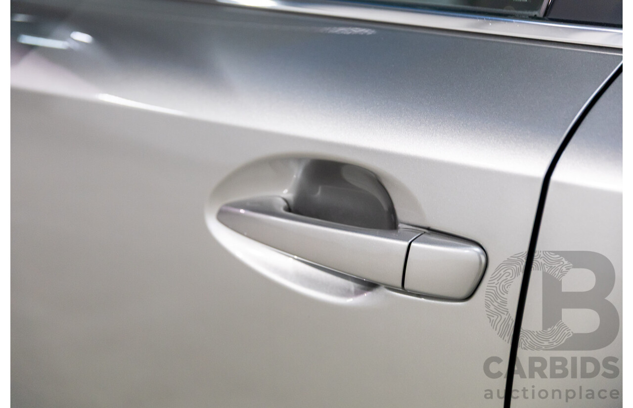 05/2019 Lexus IS300h Luxury Hybrid AVE30R (RWD) 4d Sedan Titanium Silver Metallic 2.5L - Hybrid