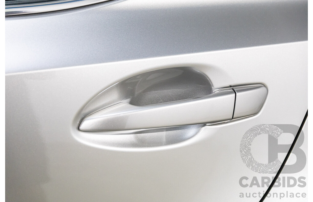 05/2019 Lexus IS300h Luxury Hybrid AVE30R (RWD) 4d Sedan Titanium Silver Metallic 2.5L - Hybrid