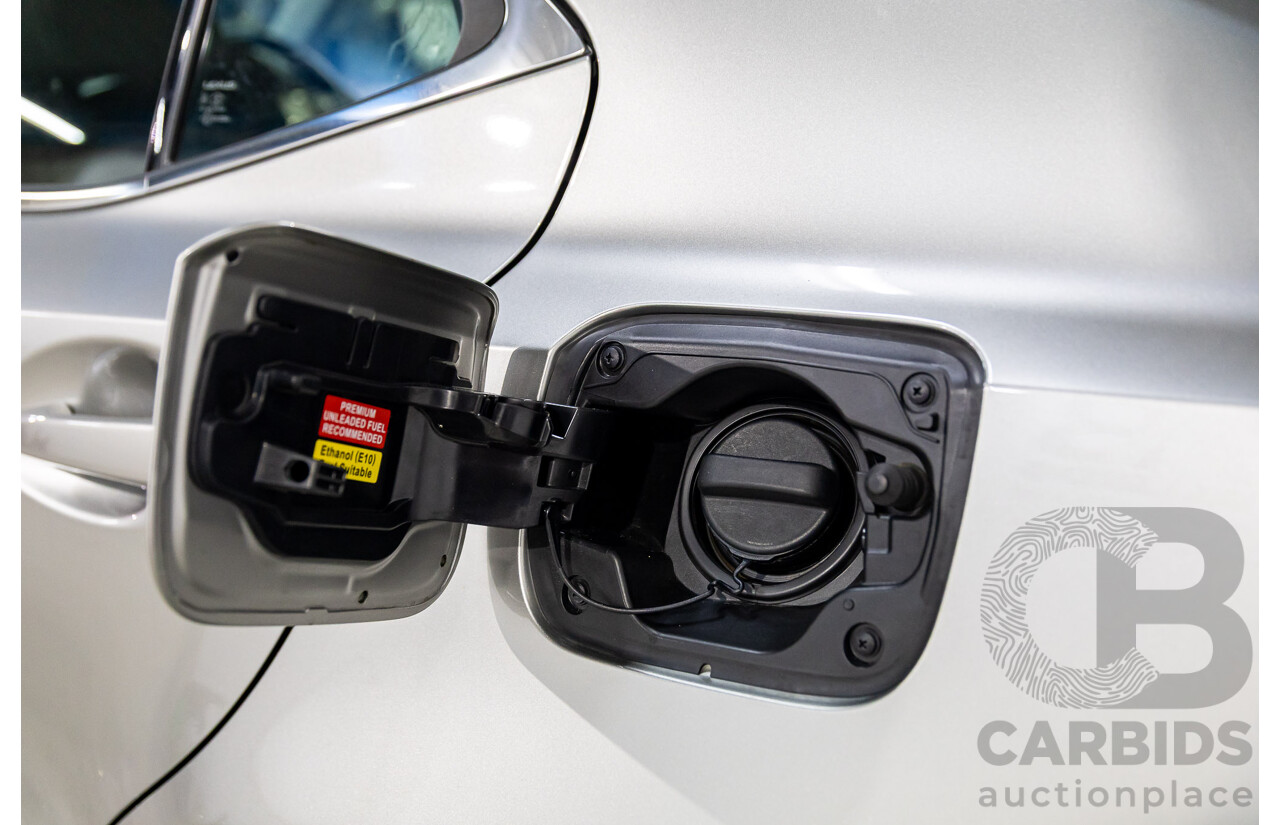 05/2019 Lexus IS300h Luxury Hybrid AVE30R (RWD) 4d Sedan Titanium Silver Metallic 2.5L - Hybrid