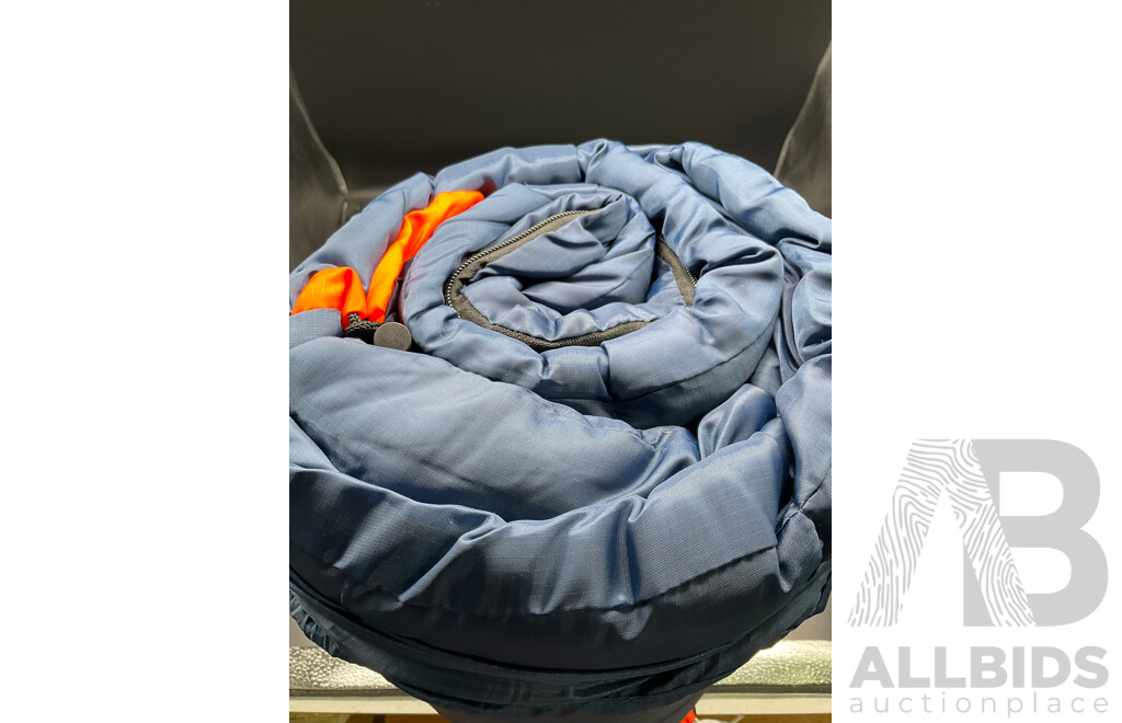 SPINIFEX Drifter Hooded Sleeping Bag - ORP $99.99