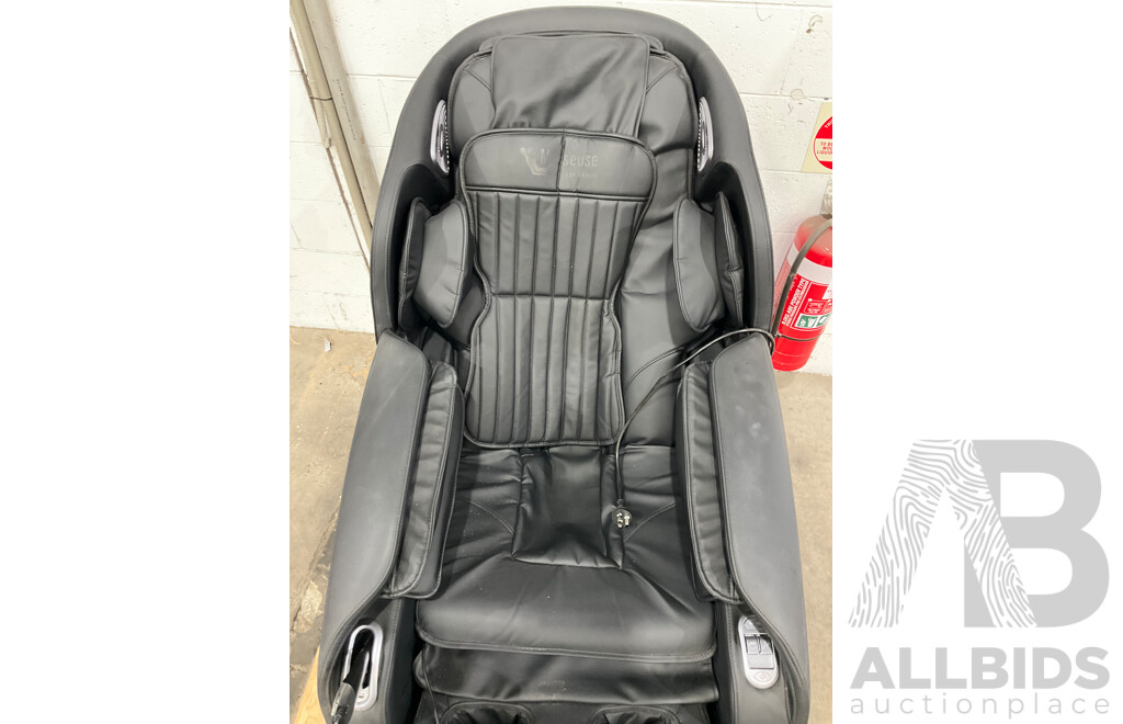 MASSEUSE Massage Chairs - Model Physio Plus - ORP $9995
