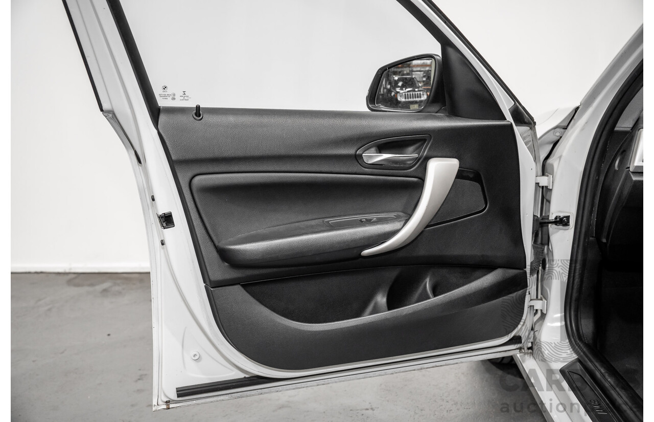 10/2014 BMW 116i SPORT LINE RWD F20 MY13 5D Hatchback White Turbo1.6L