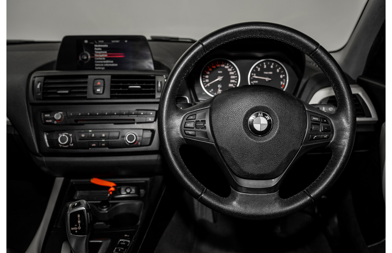 10/2014 BMW 116i SPORT LINE RWD F20 MY13 5D Hatchback White Turbo1.6L