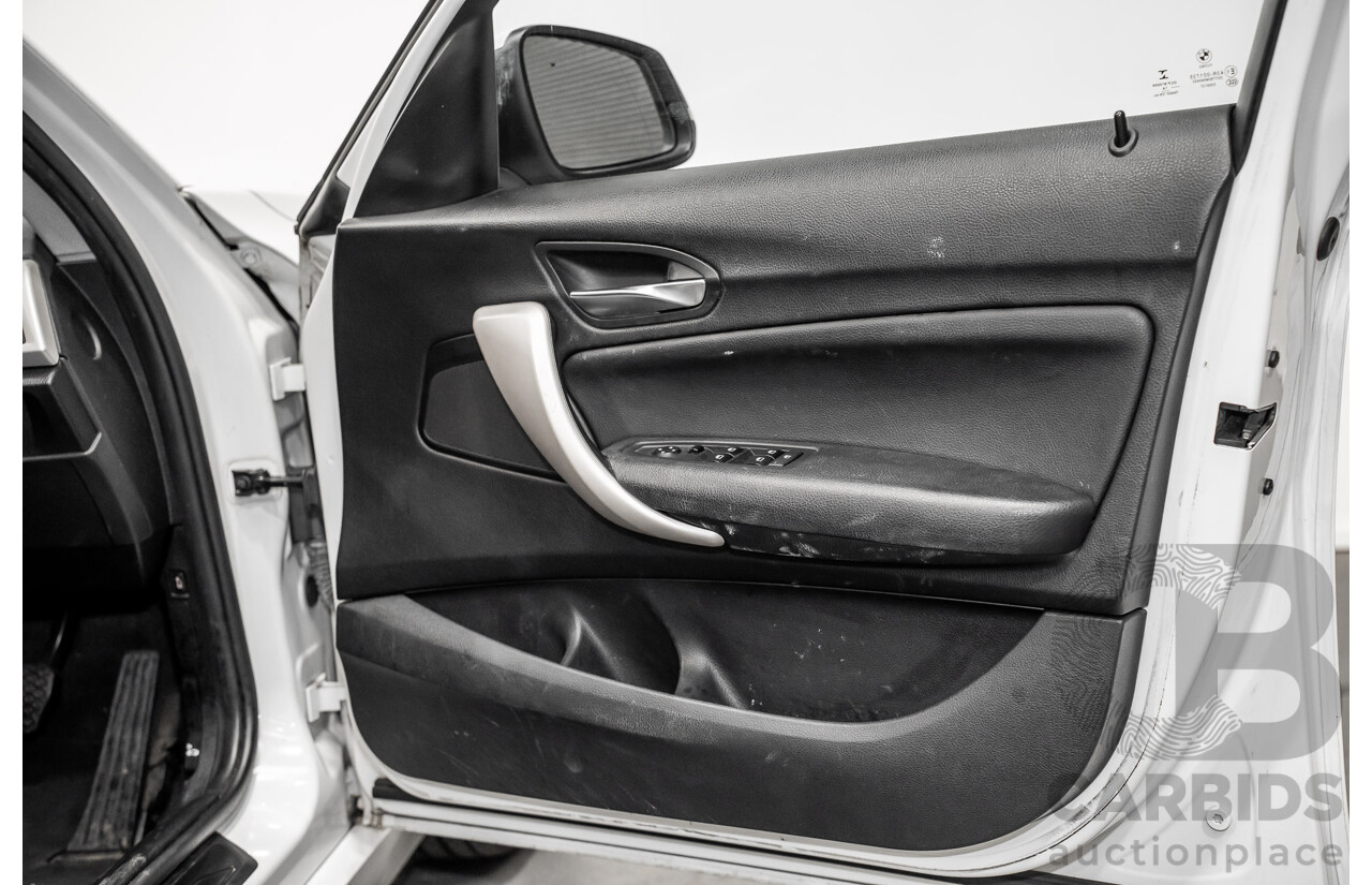 10/2014 BMW 116i SPORT LINE RWD F20 MY13 5D Hatchback White Turbo1.6L