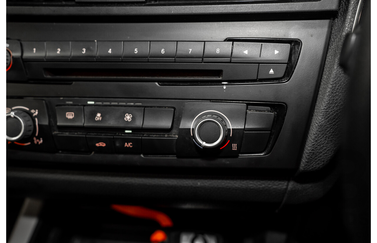 10/2014 BMW 116i SPORT LINE RWD F20 MY13 5D Hatchback White Turbo1.6L