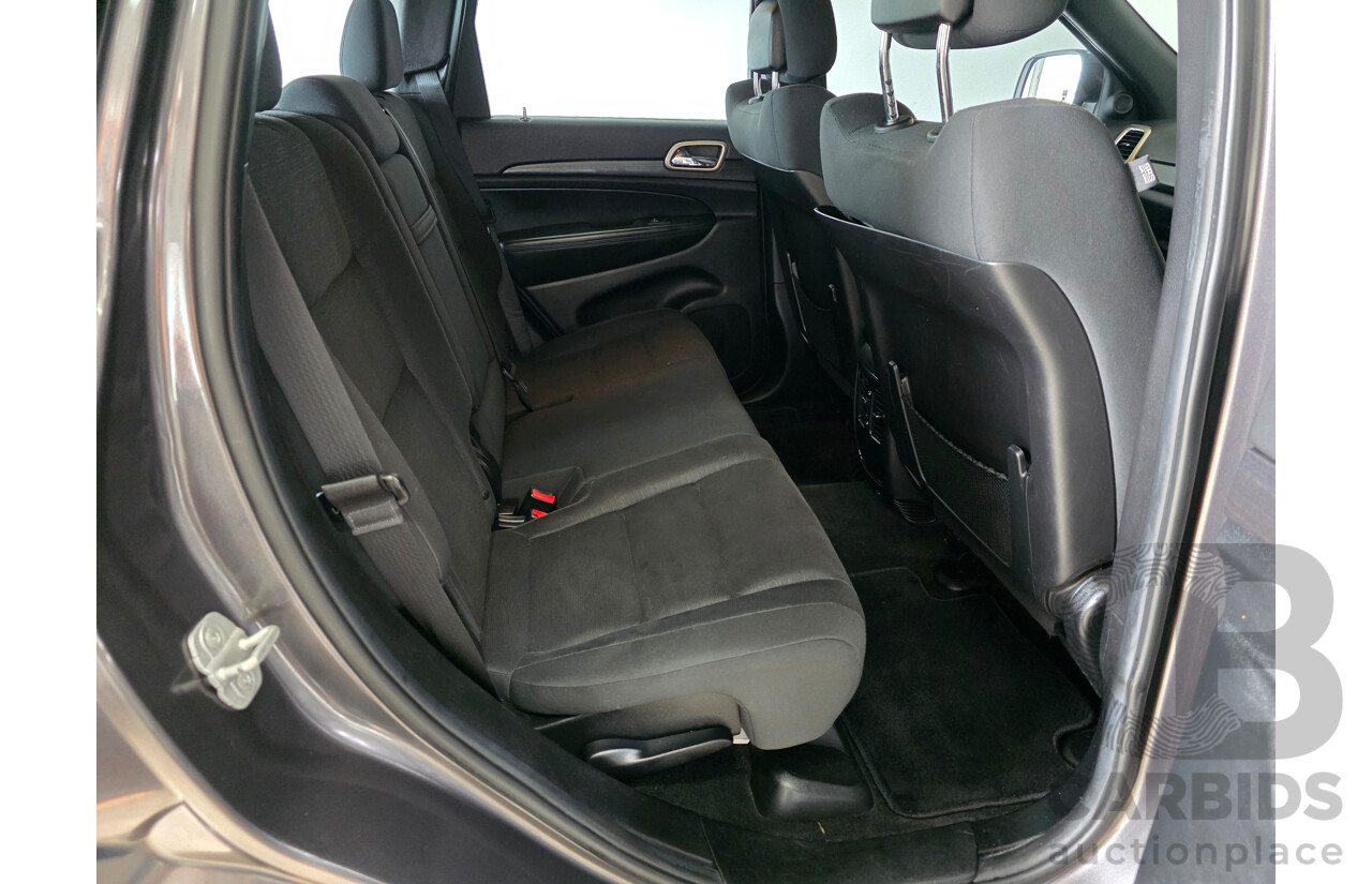 7/2013 Jeep Grand Cherokee Laredo (4x4) WK MY13 4d Wagon Grey 3.0L