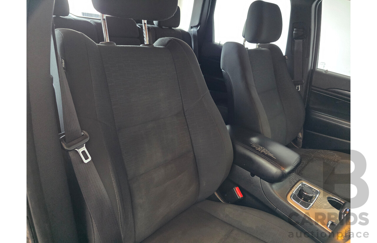 7/2013 Jeep Grand Cherokee Laredo (4x4) WK MY13 4d Wagon Grey 3.0L