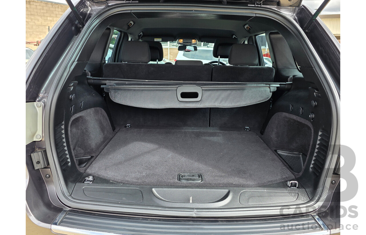 7/2013 Jeep Grand Cherokee Laredo (4x4) WK MY13 4d Wagon Grey 3.0L