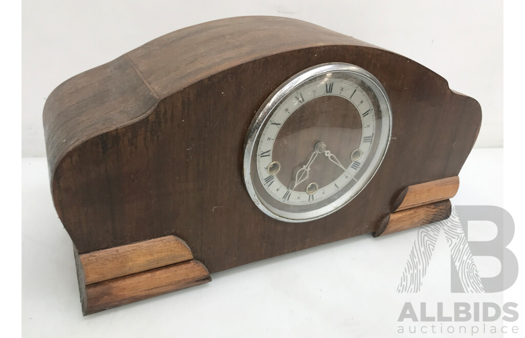 Vintage Art Deco Style Chiming Mantel Clock