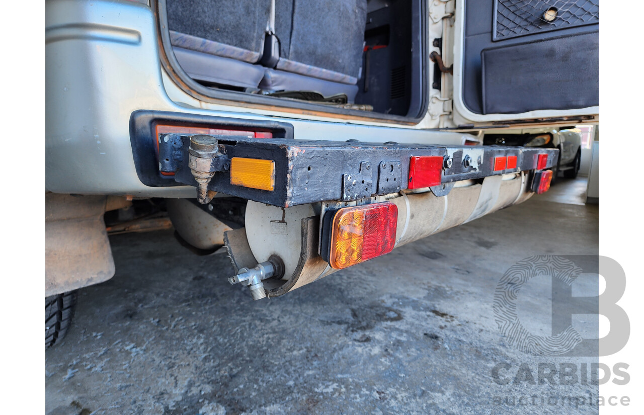 10/2001 Toyota Landcruiser Prado GXL (4x4) VZJ95R 4d Wagon White 3.4L