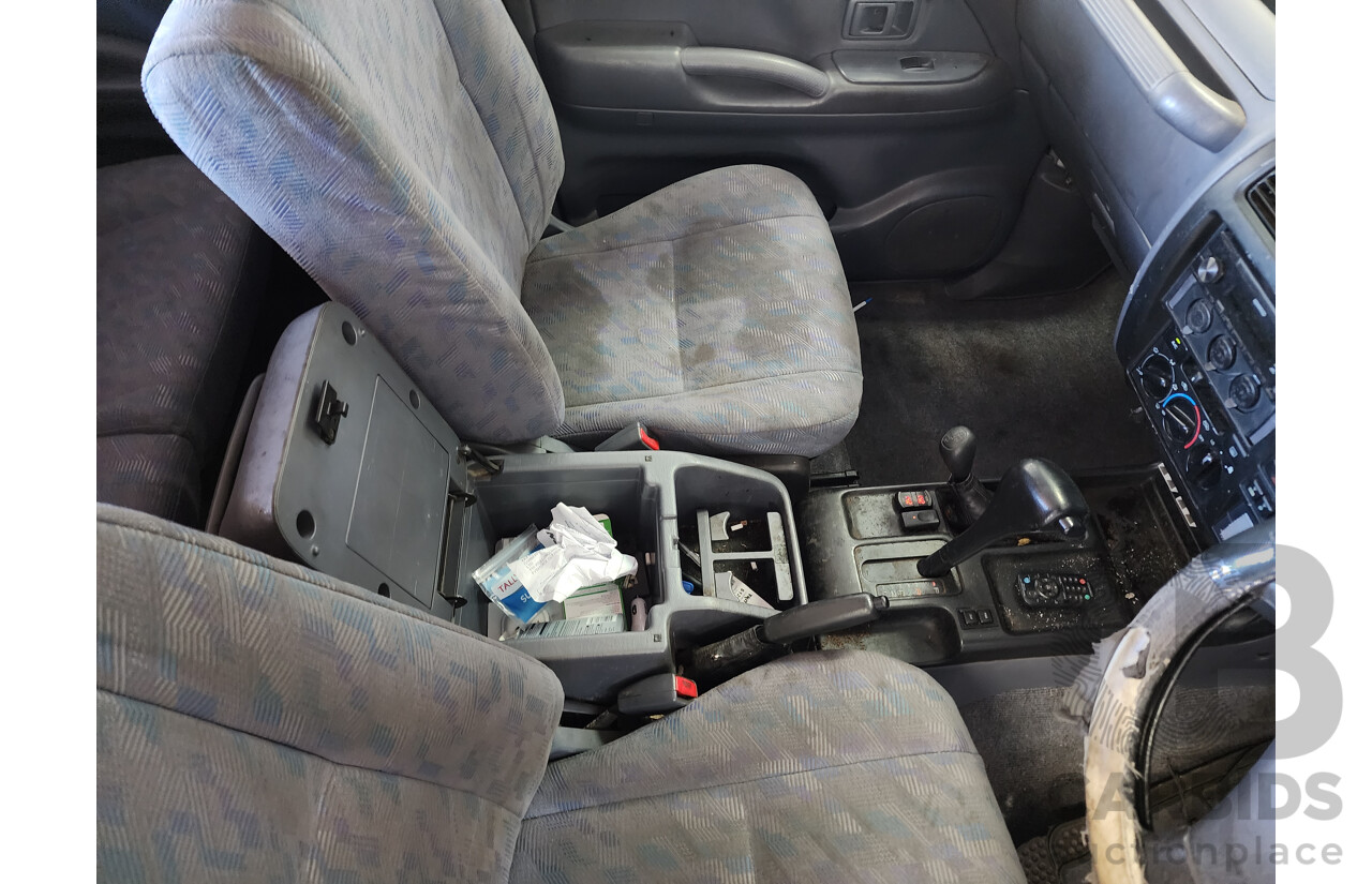 10/2001 Toyota Landcruiser Prado GXL (4x4) VZJ95R 4d Wagon White 3.4L