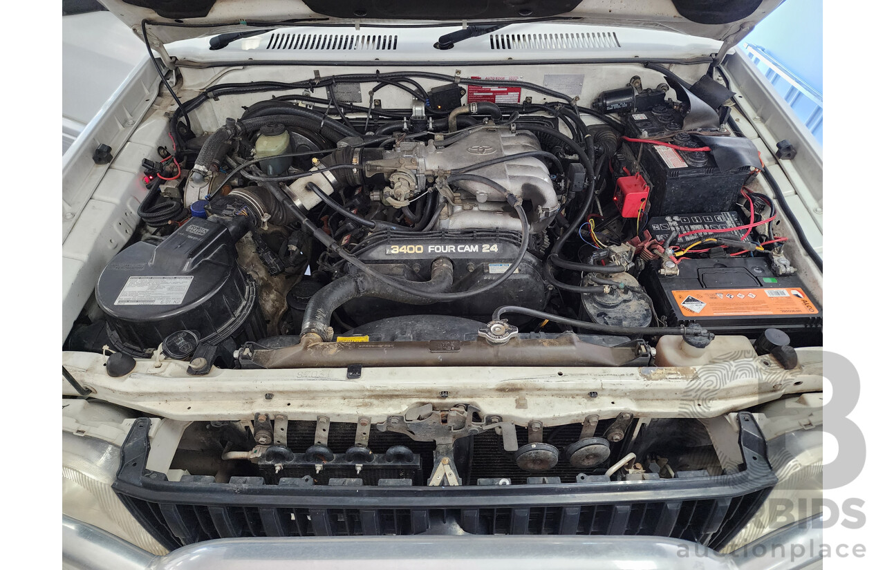 10/2001 Toyota Landcruiser Prado GXL (4x4) VZJ95R 4d Wagon White 3.4L