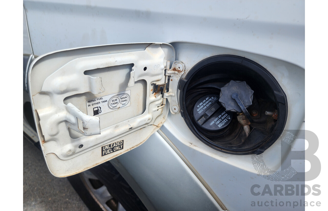 10/2001 Toyota Landcruiser Prado GXL (4x4) VZJ95R 4d Wagon White 3.4L