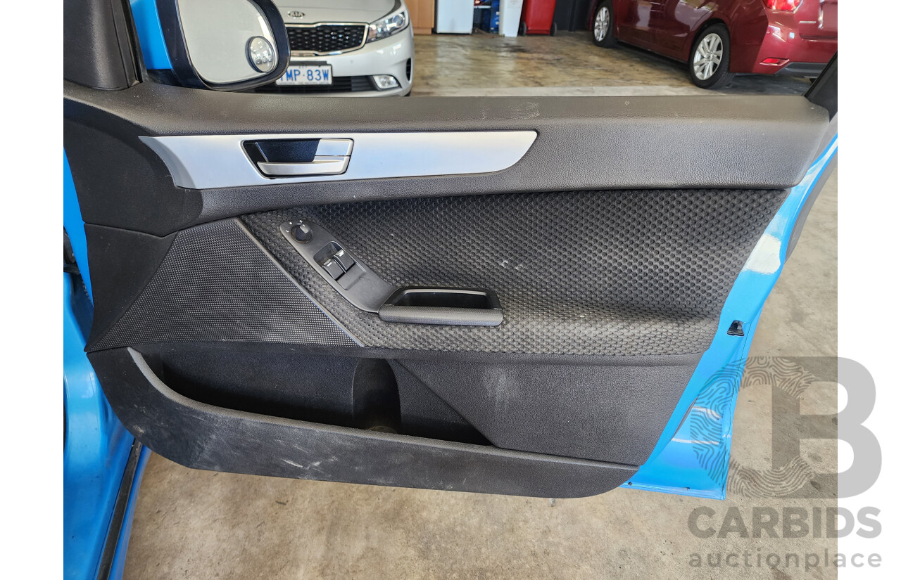 6/2010 Ford Falcon XR6 (lpg) FG Utility Blue 4.0L