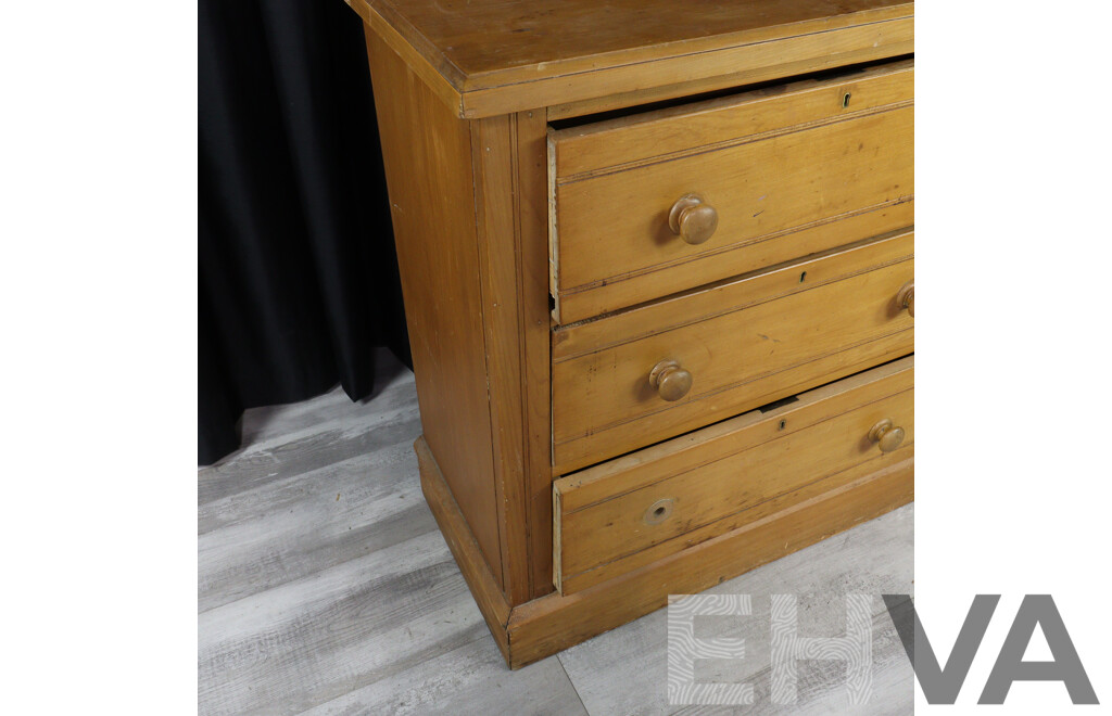 Edwardian Kauri Pine Chest of Drawers