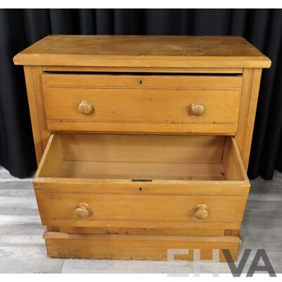 Edwardian Kauri Pine Chest of Drawers