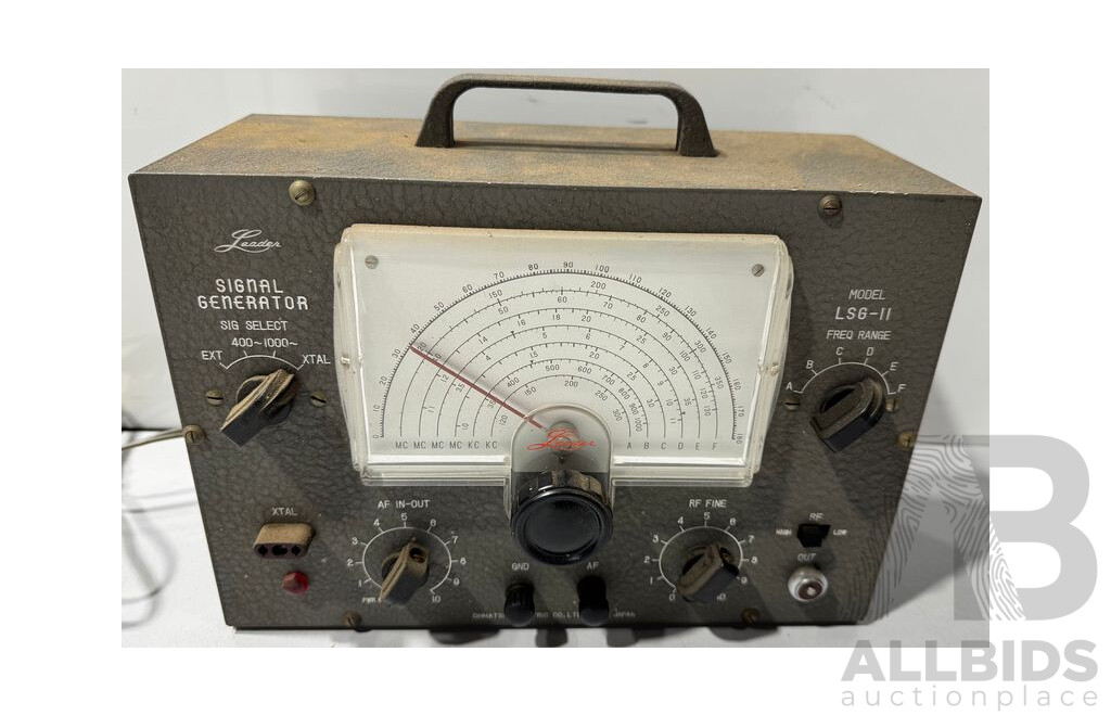 Vintage Leader Signal Generator Model LSG 11
