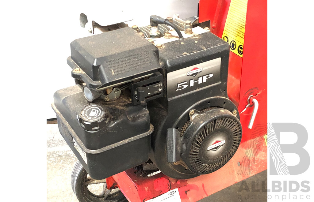 Rover Chip N Shred Four Stroke Woodchipper and Shredder