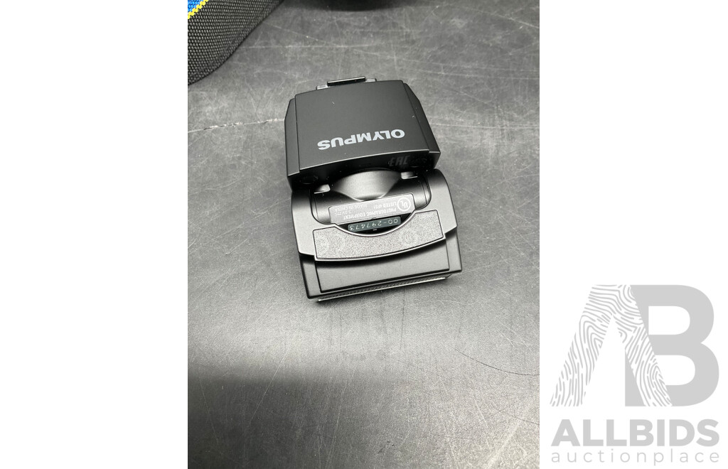 OLYMPUS OM-D E-M5 Mark II Digital Camera with 14-150 Mm Lens and Flash Lamp