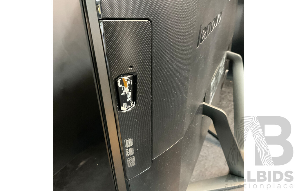 LENOVO Ideacentre B50-30 23.8'' I7 12GB RAM 1TB SSD All-in-One Desktop PC