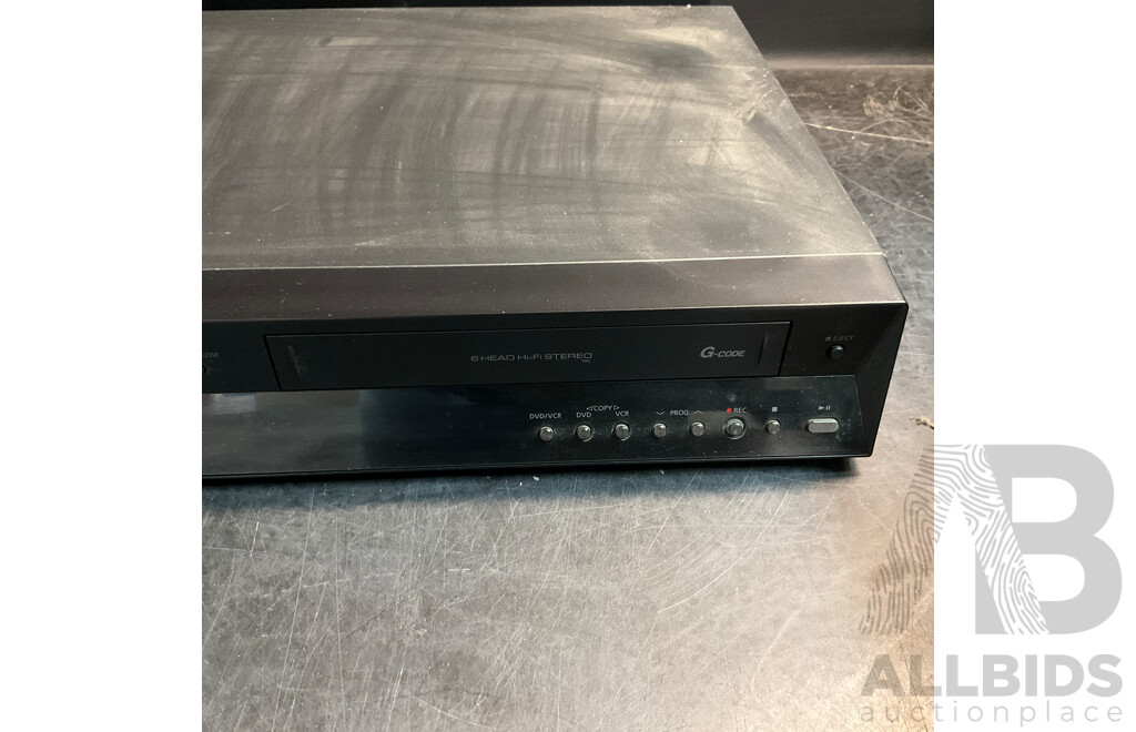YAMAHA DVD-S1700 DVD Player & SAMSUNG DVD Recorder & VCR (DVD-VR355) - Lot of 2