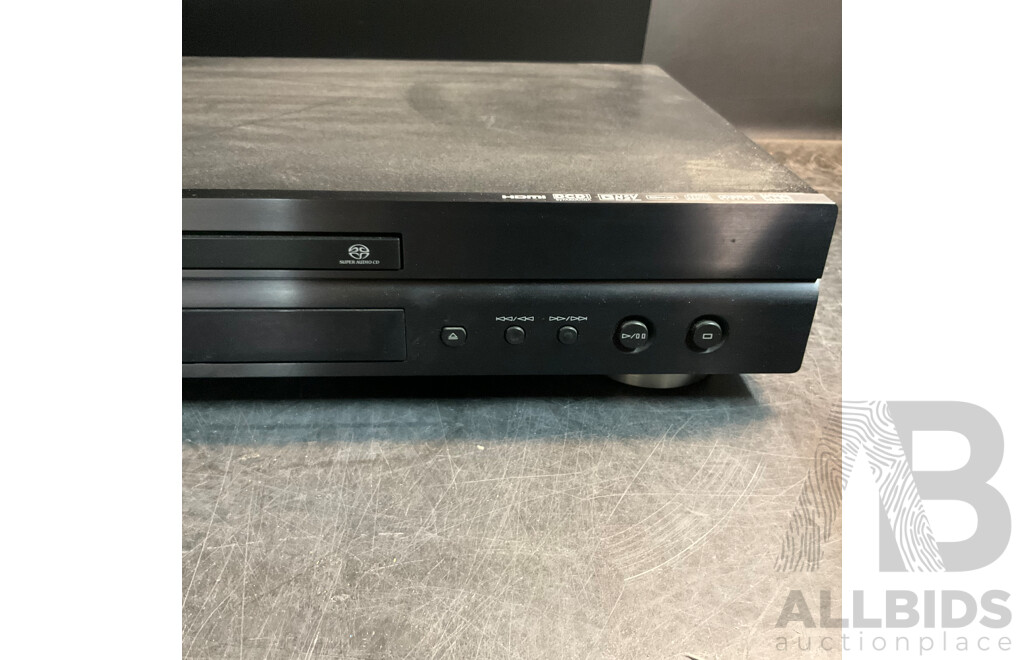 YAMAHA DVD-S1700 DVD Player & SAMSUNG DVD Recorder & VCR (DVD-VR355) - Lot of 2