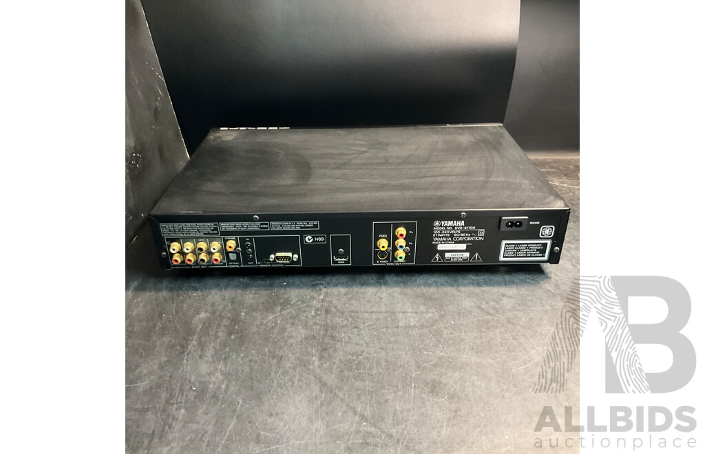 YAMAHA DVD-S1700 DVD Player & SAMSUNG DVD Recorder & VCR (DVD-VR355) - Lot of 2