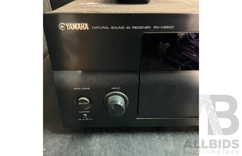 YAMAHA RX-V2600 AV Receiver