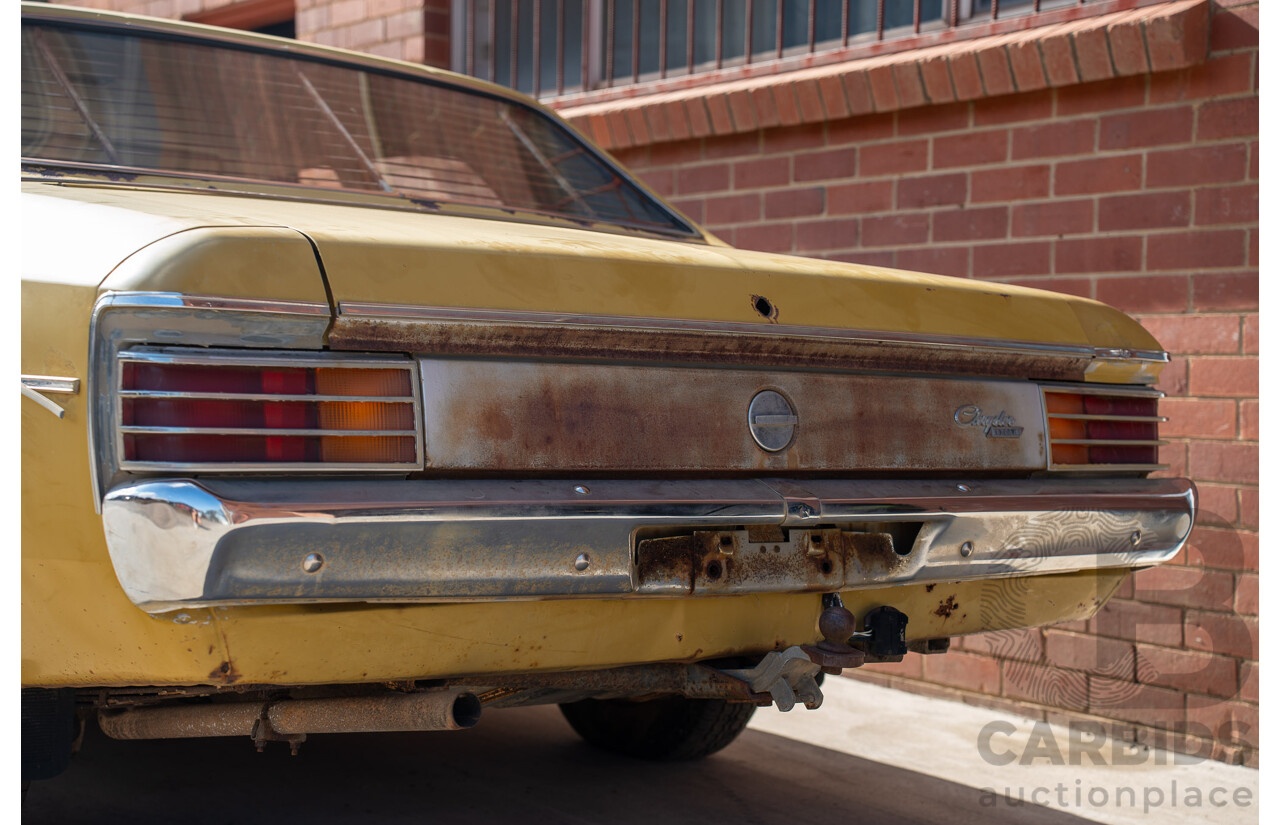 12/1976 Chrysler CL Regal 4d Sedan Yellow 4.3L