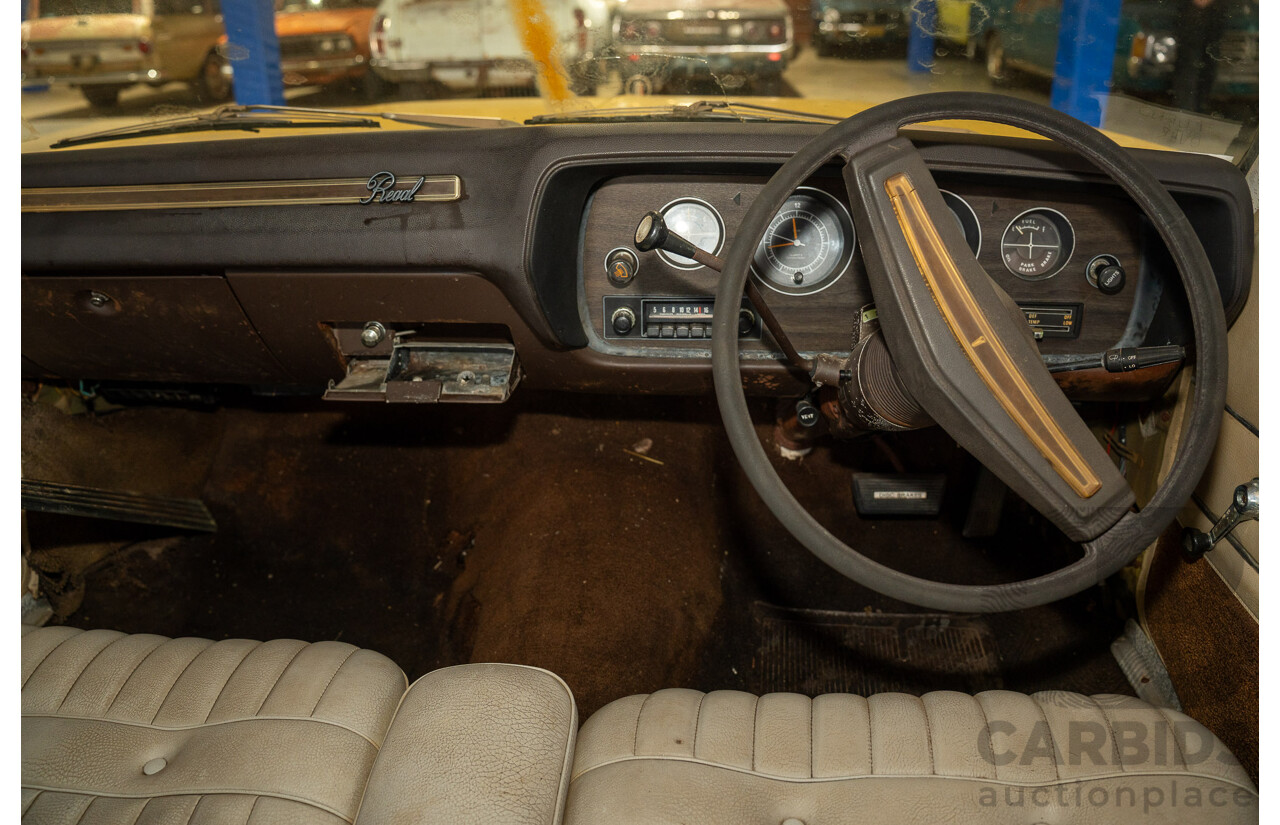 12/1976 Chrysler CL Regal 4d Sedan Yellow 4.3L