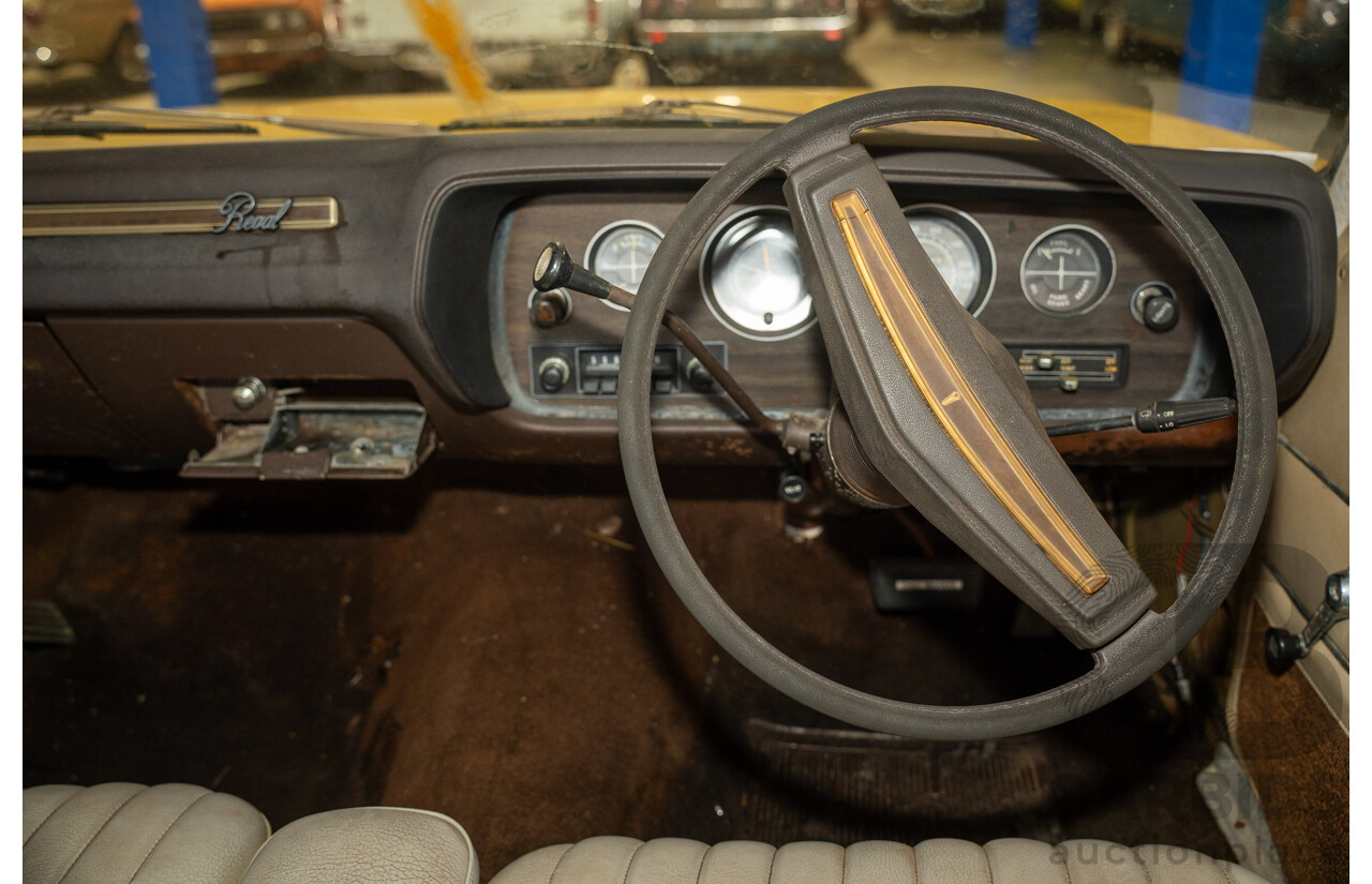 12/1976 Chrysler CL Regal 4d Sedan Yellow 4.3L