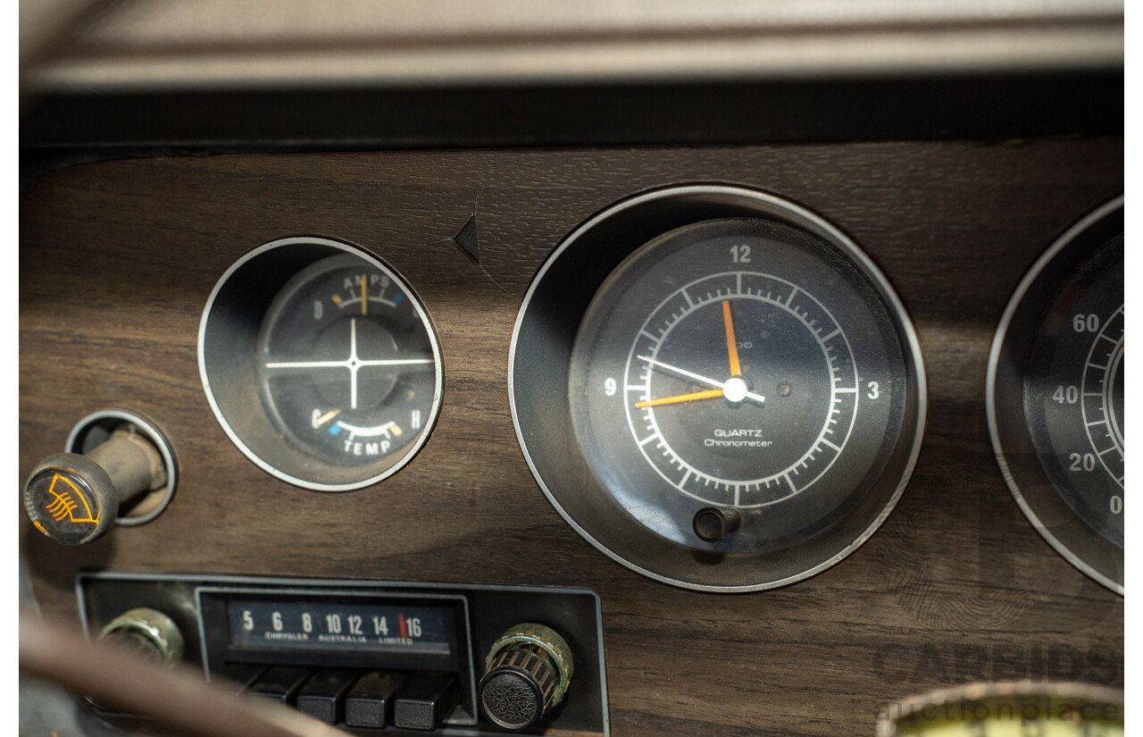 12/1976 Chrysler CL Regal 4d Sedan Yellow 4.3L