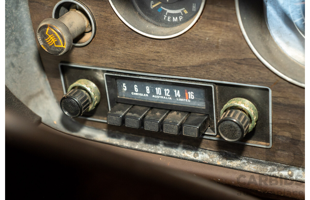 12/1976 Chrysler CL Regal 4d Sedan Yellow 4.3L