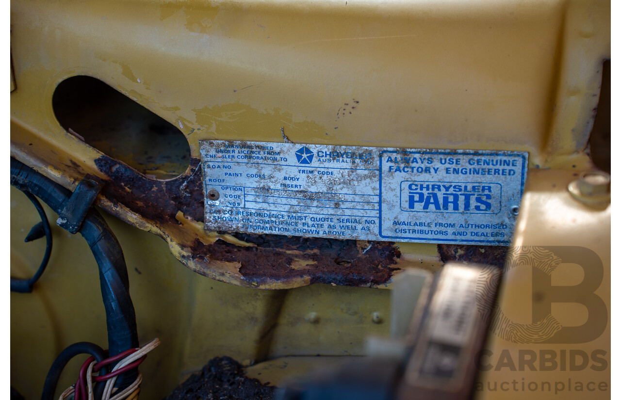 12/1976 Chrysler CL Regal 4d Sedan Yellow 4.3L