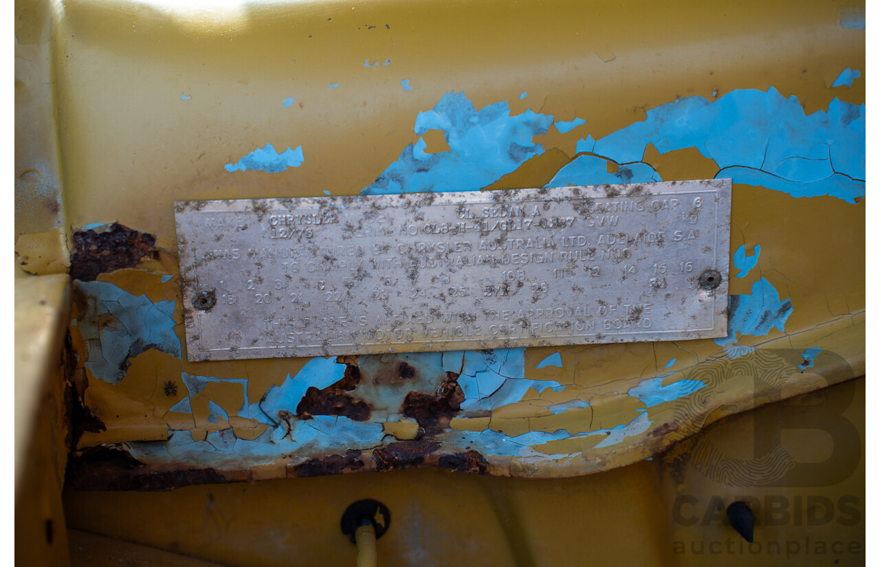 12/1976 Chrysler CL Regal 4d Sedan Yellow 4.3L