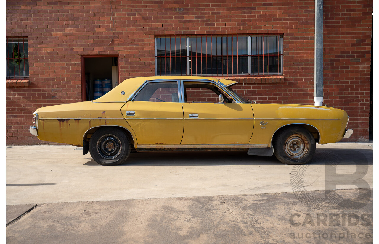 12/1976 Chrysler CL Regal 4d Sedan Yellow 4.3L