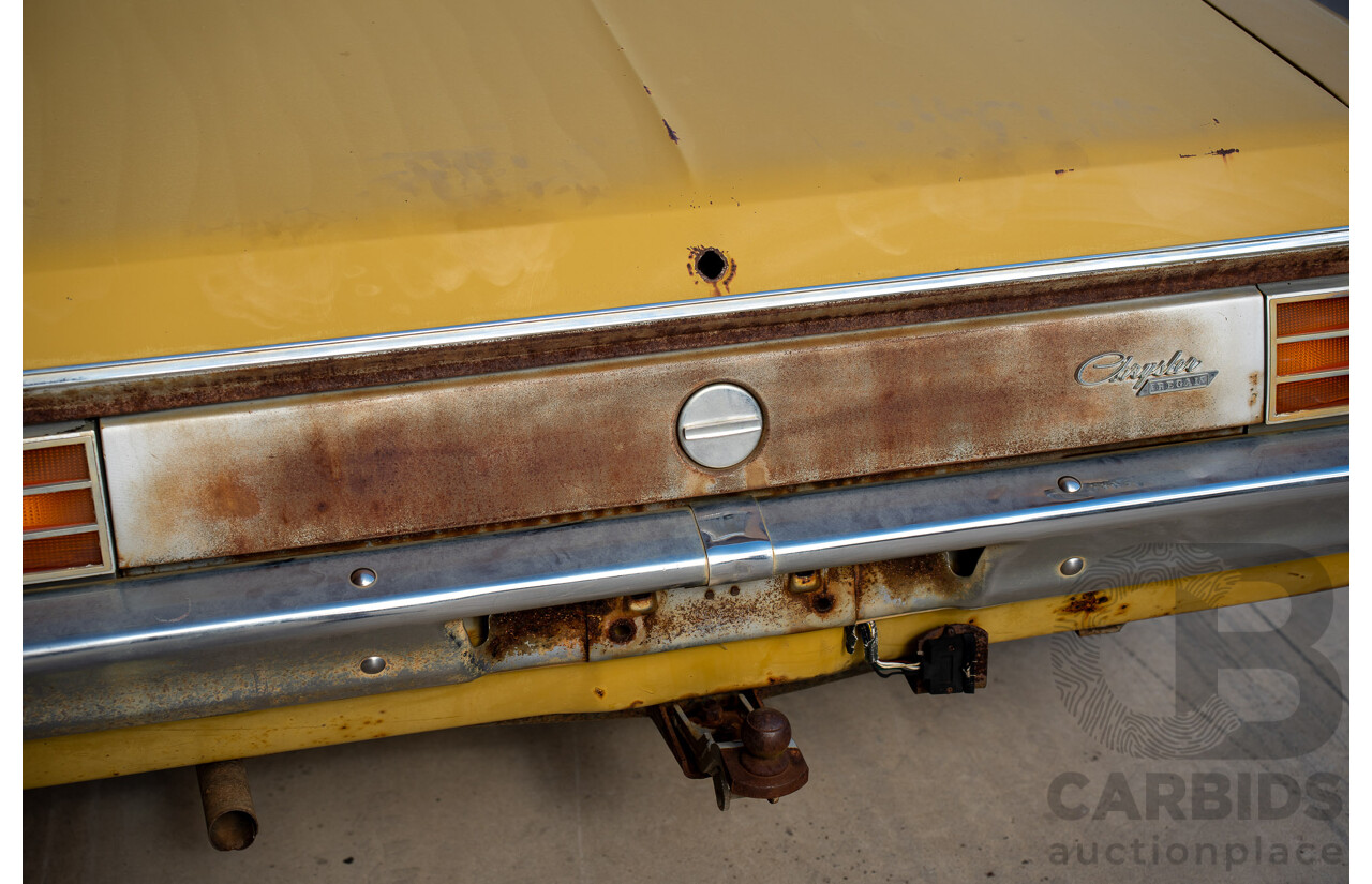 12/1976 Chrysler CL Regal 4d Sedan Yellow 4.3L