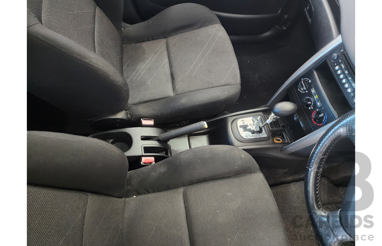 2/2009 Peugeot 207 XT  5d Hatchback Orange 1.6L