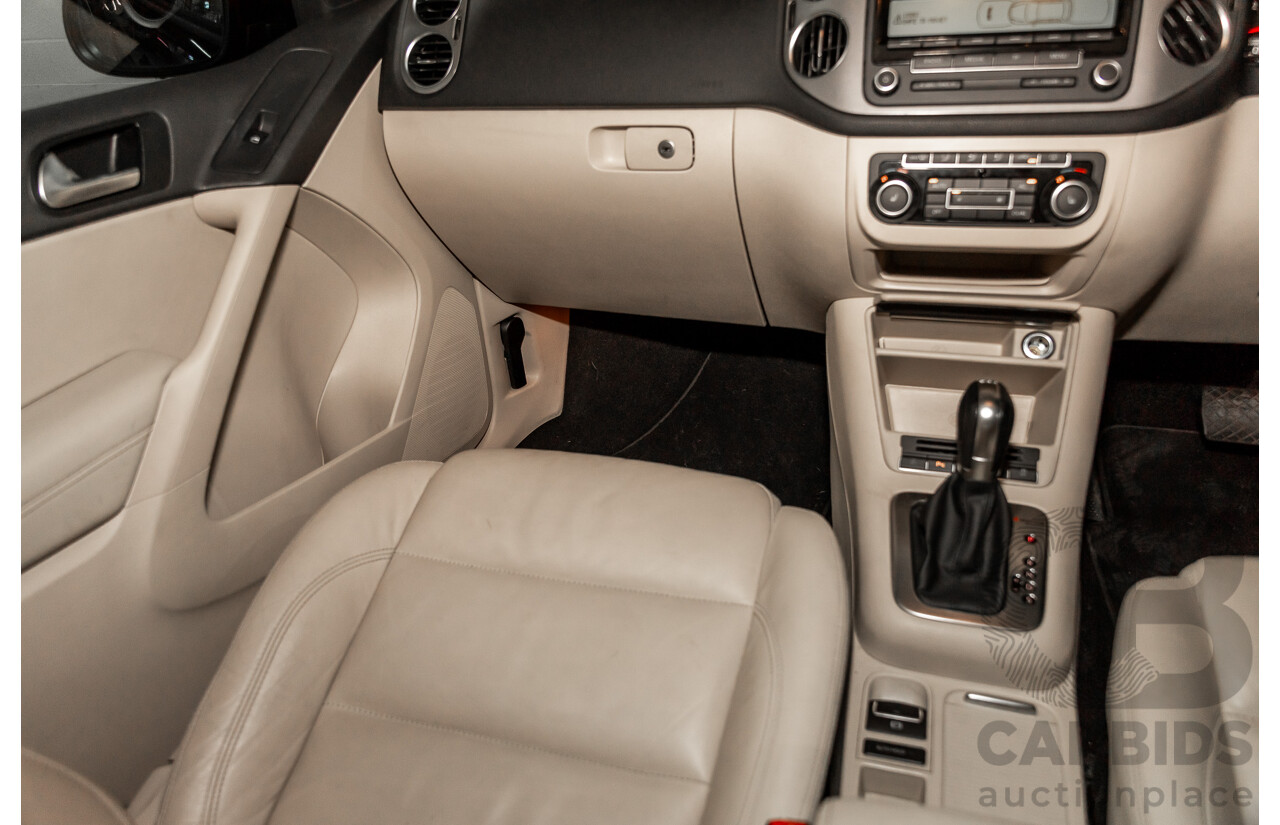 5/2011 Volkswagen Tiguan 125 TSI 5NC MY11 4d Wagon Deep Black Pearl Turbo 2.0L