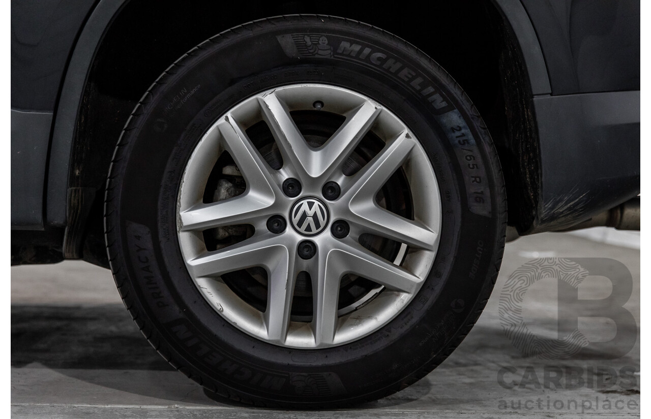 5/2011 Volkswagen Tiguan 125 TSI 5NC MY11 4d Wagon Deep Black Pearl Turbo 2.0L