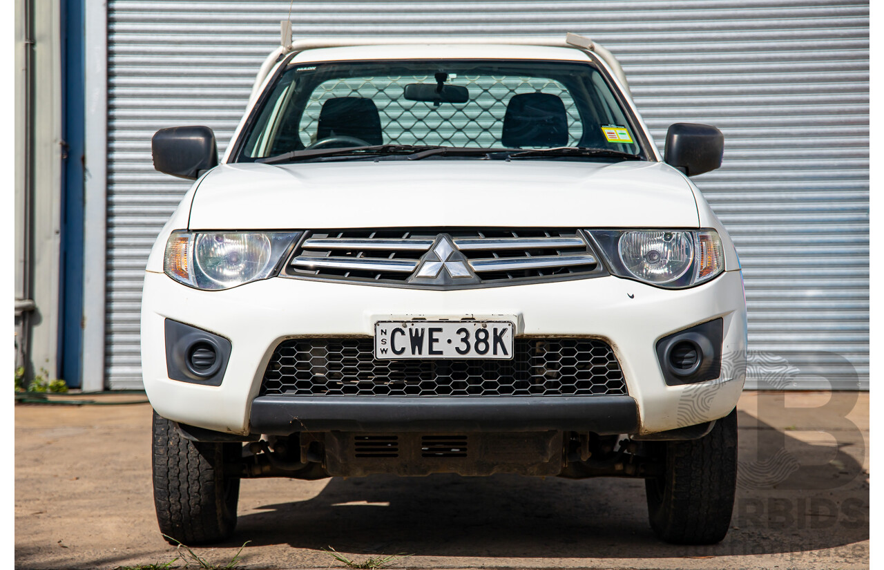 9/2013 Mitsubishi Triton GLX MN MY14 C/Chas Solid White Turbo Diesel 2.5L