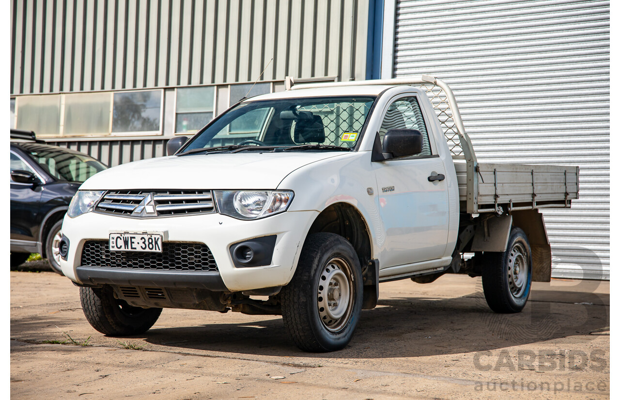 9/2013 Mitsubishi Triton GLX MN MY14 C/Chas Solid White Turbo Diesel 2.5L