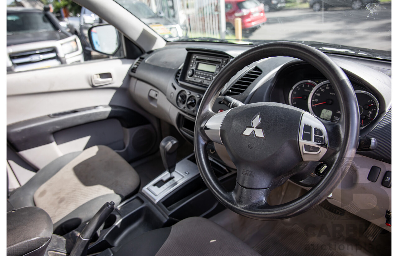 9/2013 Mitsubishi Triton GLX MN MY14 C/Chas Solid White Turbo Diesel 2.5L