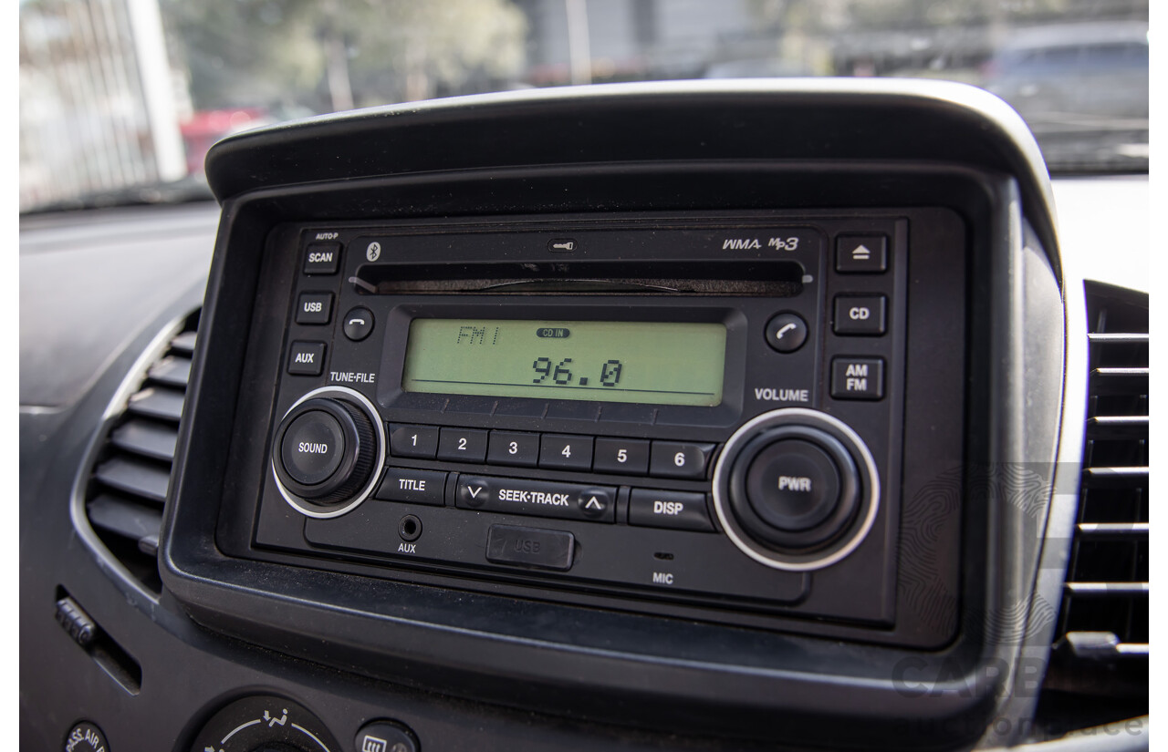 9/2013 Mitsubishi Triton GLX MN MY14 C/Chas Solid White Turbo Diesel 2.5L