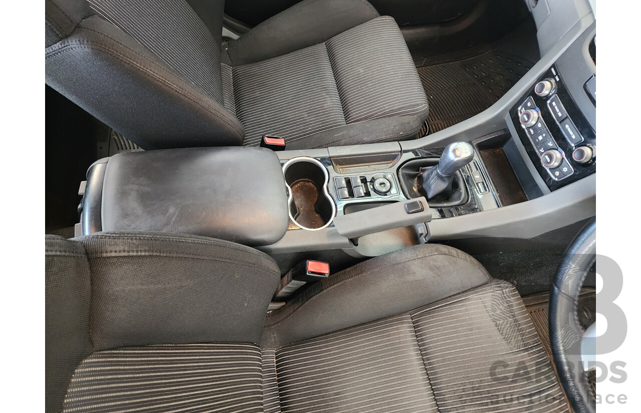 10/2010 Holden Commodore SV6 VE MY10 4d Sedan Silver 3.6L